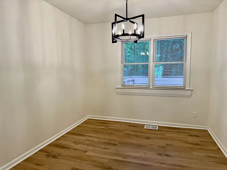 508 Landers Dr SW — Photo 6