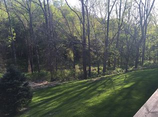 122 Whispering Oaks Dr, West Chester, PA 19382