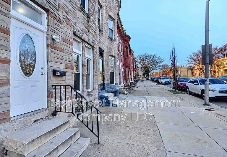 1616 N Fulton Ave — Photo 3
