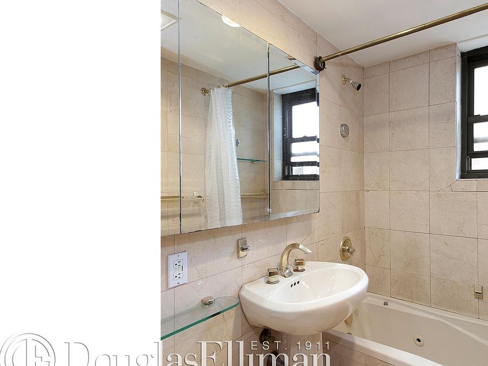 1st image of 210 E 47th St APT 12F