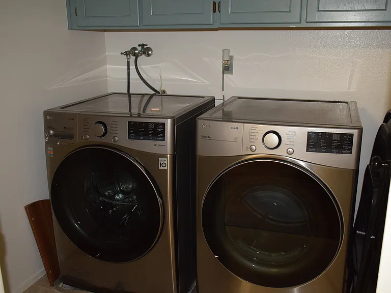 2923 Wilson Cmn — Photo 21