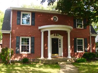 17517 Henry St, Lansing, IL 60438