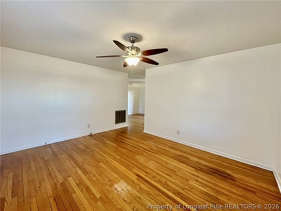 3rd image of 3522 Thomas Ave