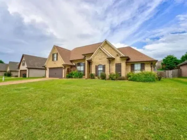 430 Lakewood Dr, Oakland, TN 38060