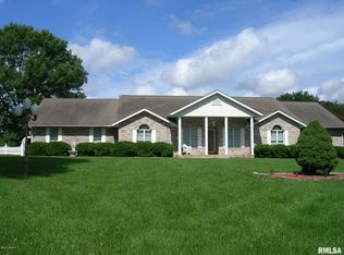 707 N 6th St, Vienna, IL 62995