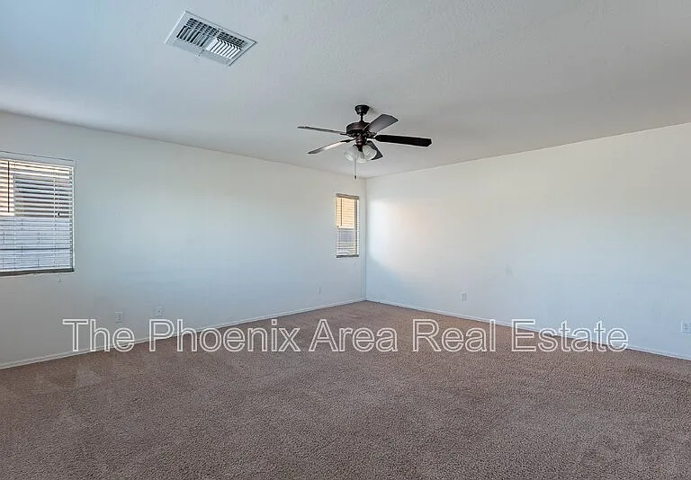 244 N Wesley — Photo 17