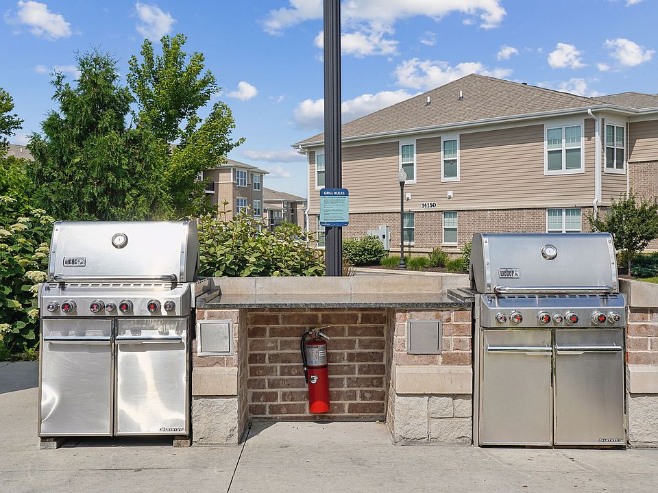 Highland Ridge apartments community photo