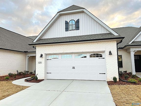 3rd image of 429 Tillane Park Cir