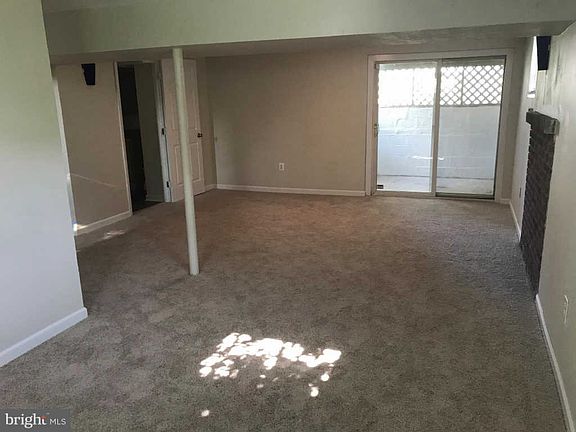 5th image of 1012 Phillip Dr