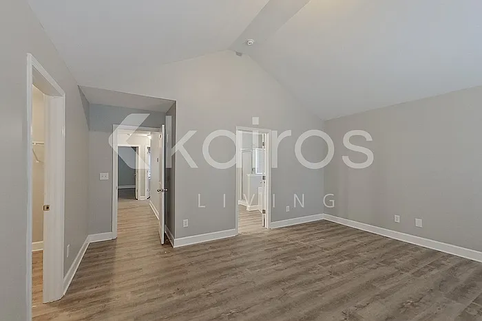 141 Whitton Ct — Photo 16