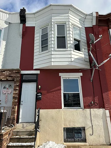 1345 S Taylor St Photo 1