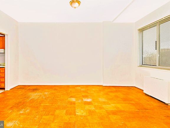 5th image of 10500 Rockville Pike Unit 212