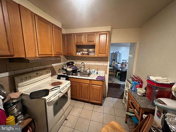 4th image of 429 W Ashdale St