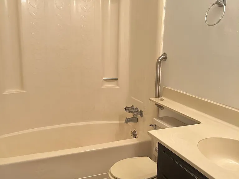 825B Sandpiper Dr — Photo 3