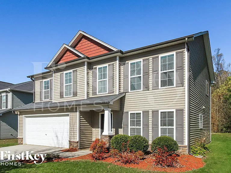 1647 Crestlawn Trl — Photo 2