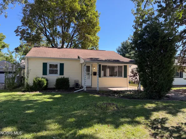 886 Loch Haven Blvd, Maumee, OH 43537