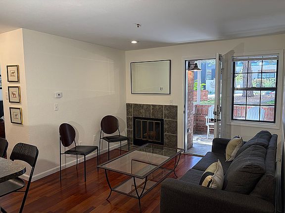 2nd image of 1405 Broadway APT 102