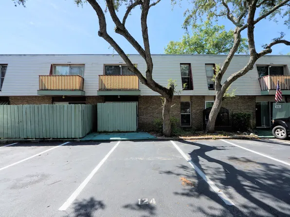 210 Pelham Rd, Fort Walton Beach, FL