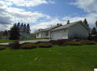 2325 Apple Ridge Dr, Duluth, MN 55811