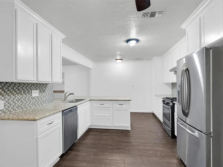 21630 Punkin St — Photo 16