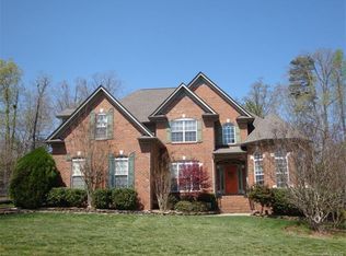 740 Clifden Dr, Matthews, NC 28104