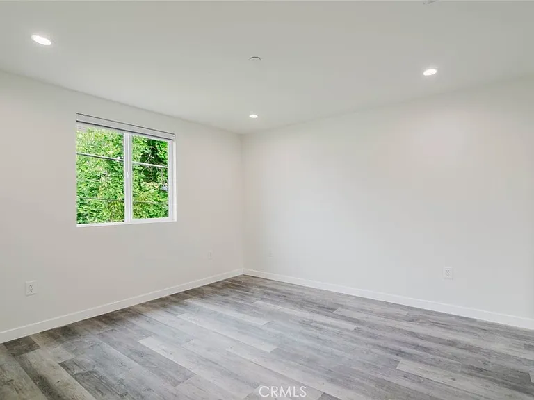 7732 Etiwanda Ave #1/2 — Photo 12