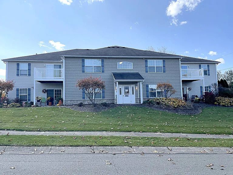 1st image of 341 Gail Ave NE