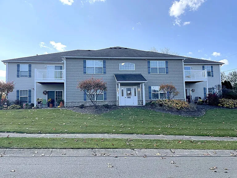 341 Gail Ave NE
