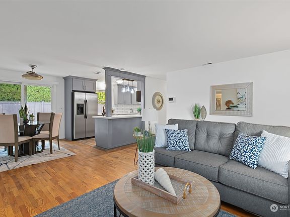 4th image of 14725 75th Street Ct E