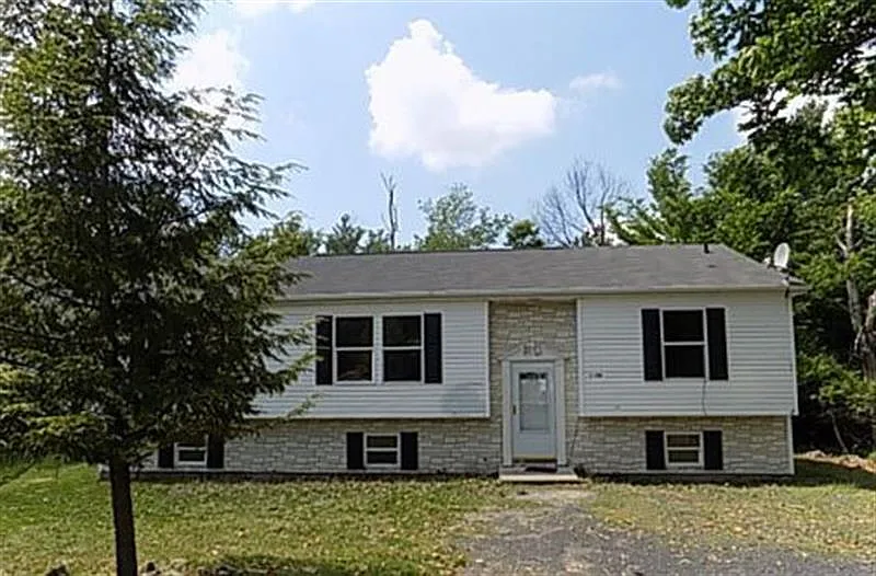6452 Marvin Gdns photo 1