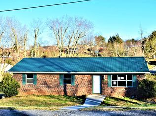 842 Ocoee St, Newport, TN 37821