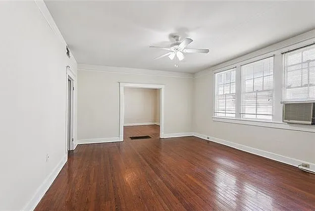 2322 Nashville Ave — Photo 4