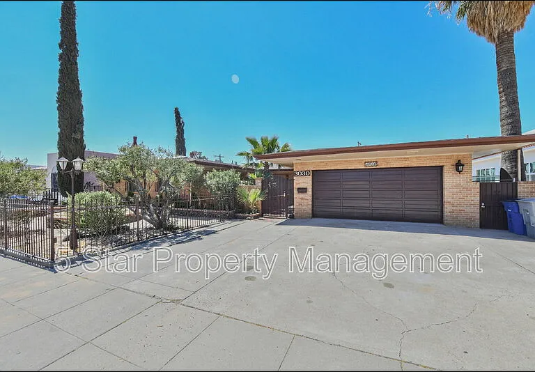 3030 Aurora Ave — Photo 5