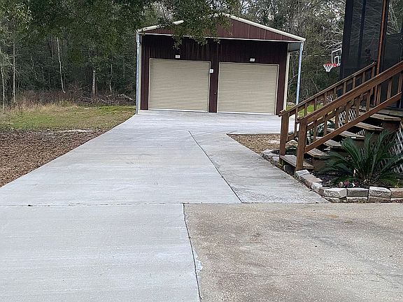 4th image of 153 Private Road 6300