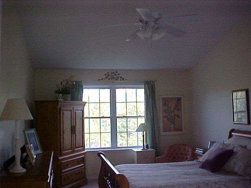 4th image of 24 WALLFLOWER Drive
