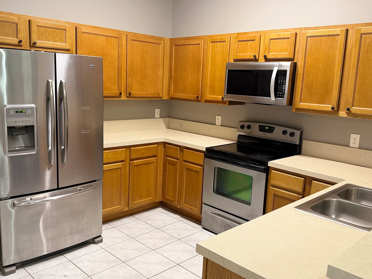 5050 Playpen Dr — Photo 4