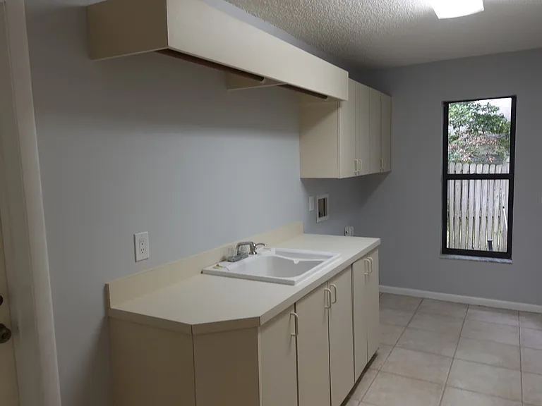 2939 Chancery Ln — Photo 25