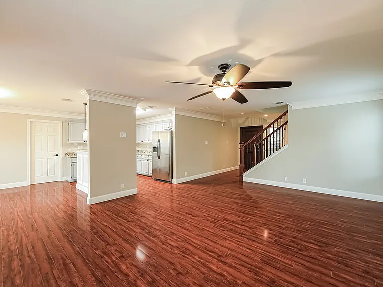 607 Limestone Flt — Photo 6