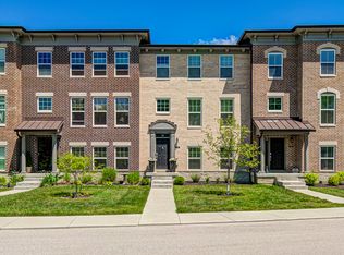896 Yorkshire Ln, Zionsville, IN 46077