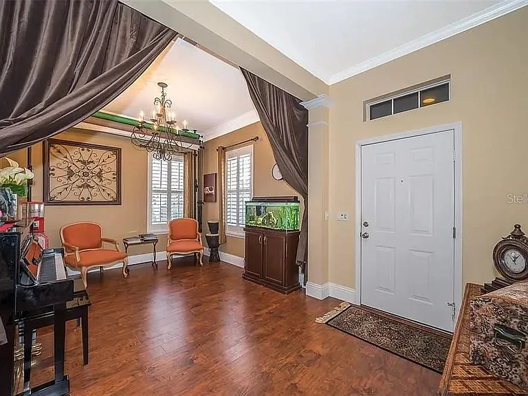 5310 Horton Ln — Photo 7