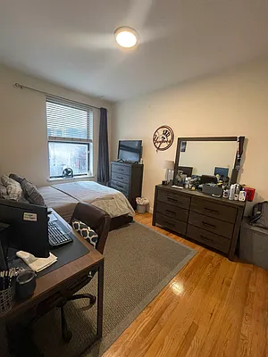 Rented by Weinstein Realty Group | media 27