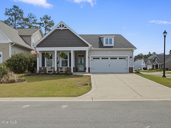 4th image of 61 Chickadee Way