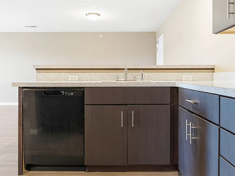 Greenbrier Apartments — Photo 102
