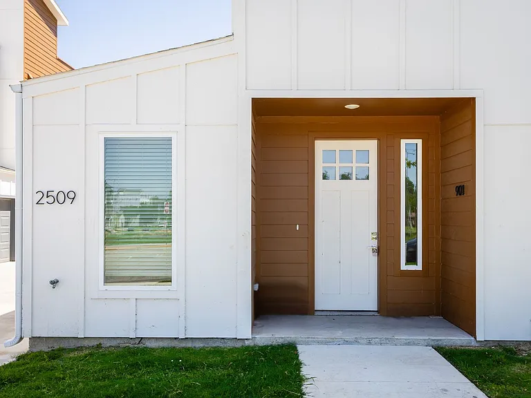 2509 Benbrook Blvd #901 — Photo 5