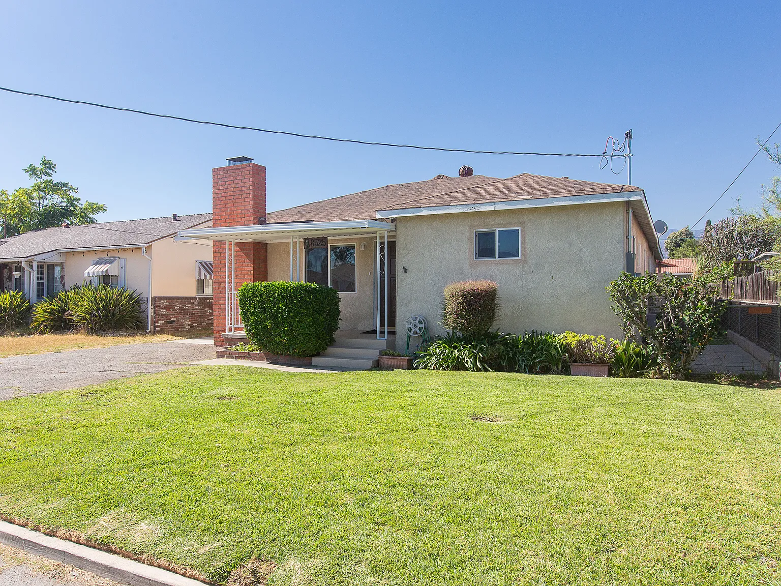 3 bed, 1824 sqft, $3,600 — Photo 2