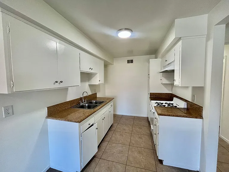 Woodbury Patio Homes — Photo 37