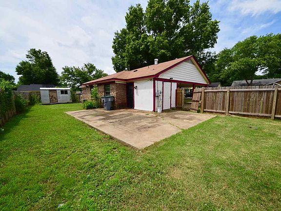 2nd image of 4402 Shadcrest Dr