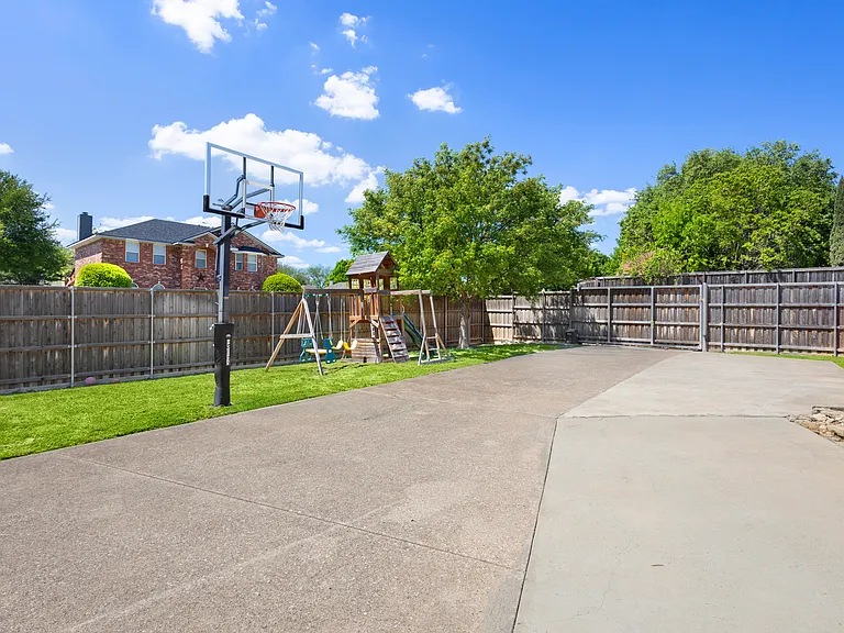 3913 Baywatch Dr — Photo 41
