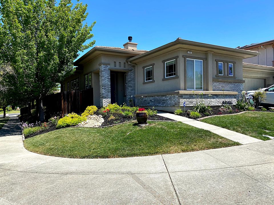1st image of 516 Emerald Hills Cir