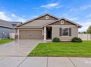 236 W Screech Owl Dr, Kuna, ID 83634